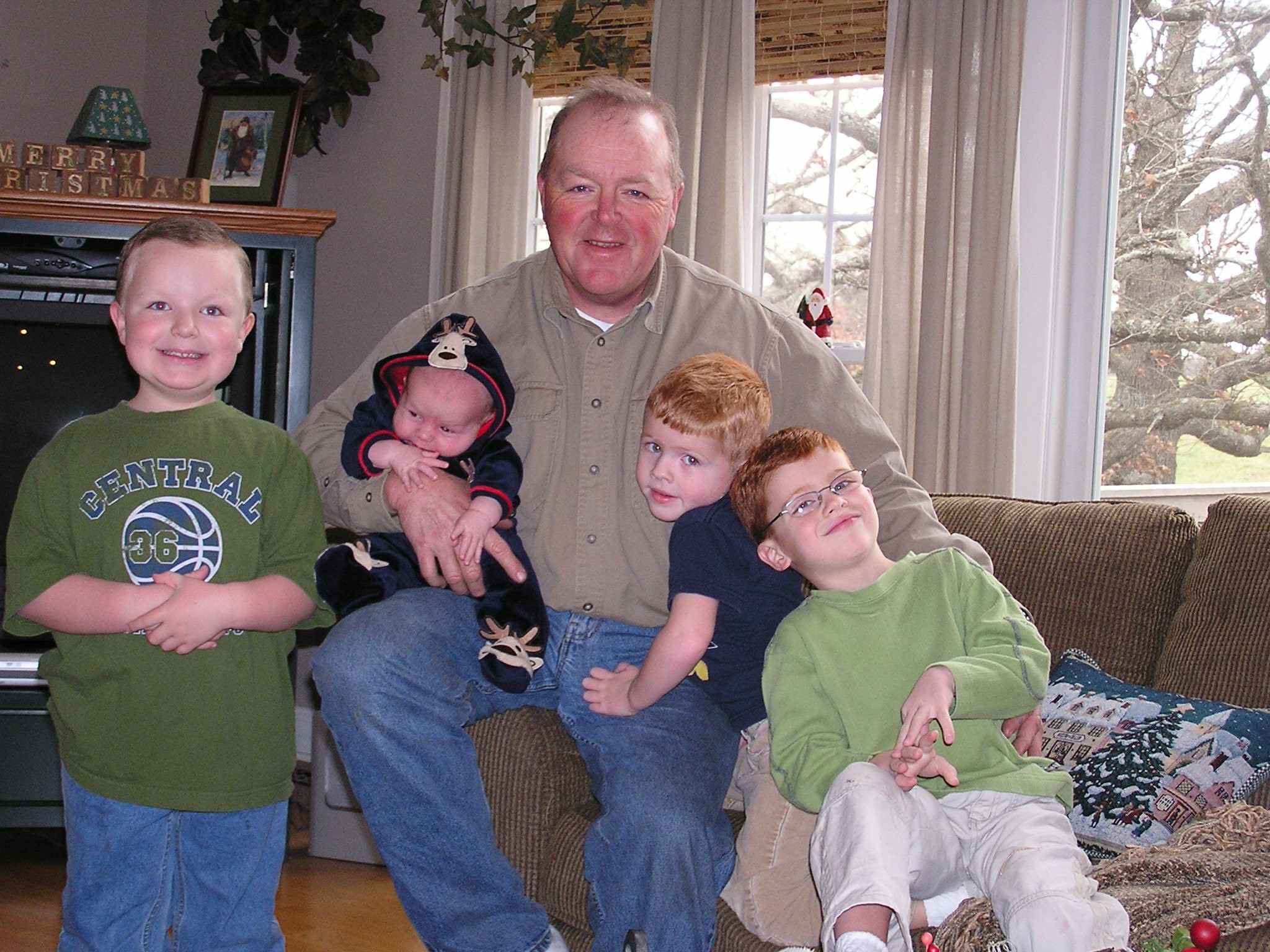 Roger Brookshire with grandchildren