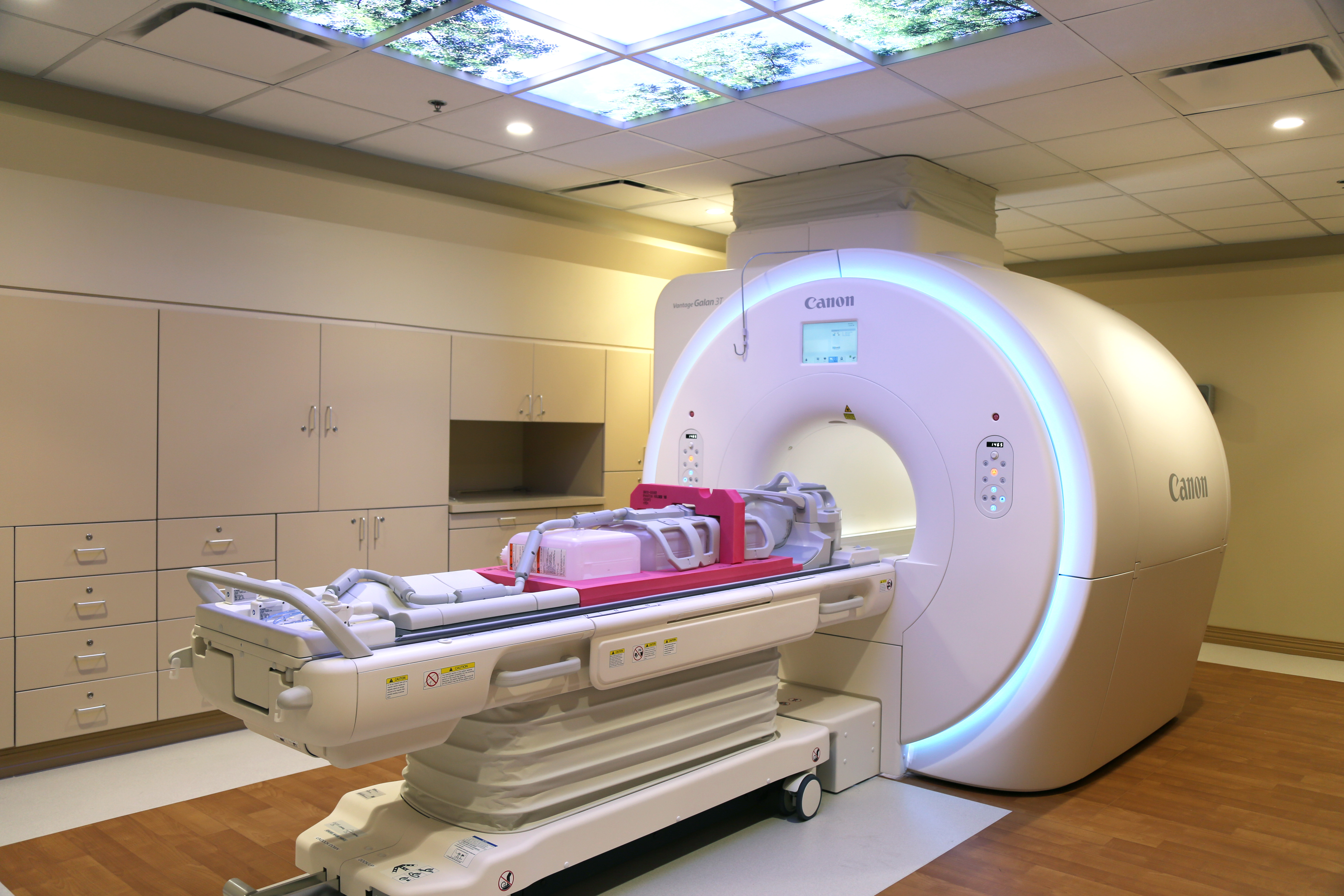 Canon Vantage Galan 3T MRI in Medical Office Building