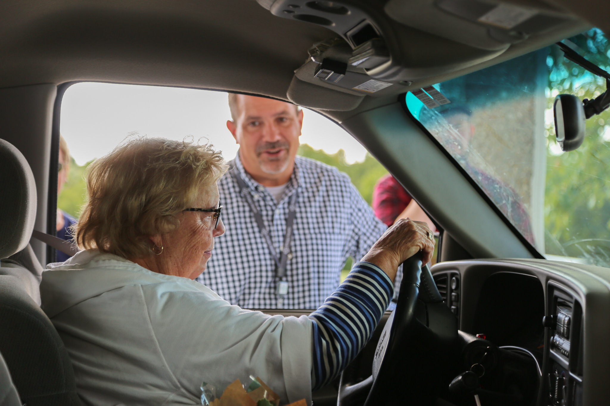 Phelps Health CEO greets volunteer